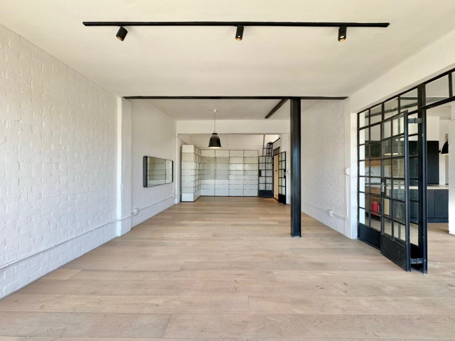 1 Bedroom Property for Sale in Woodstock Western Cape